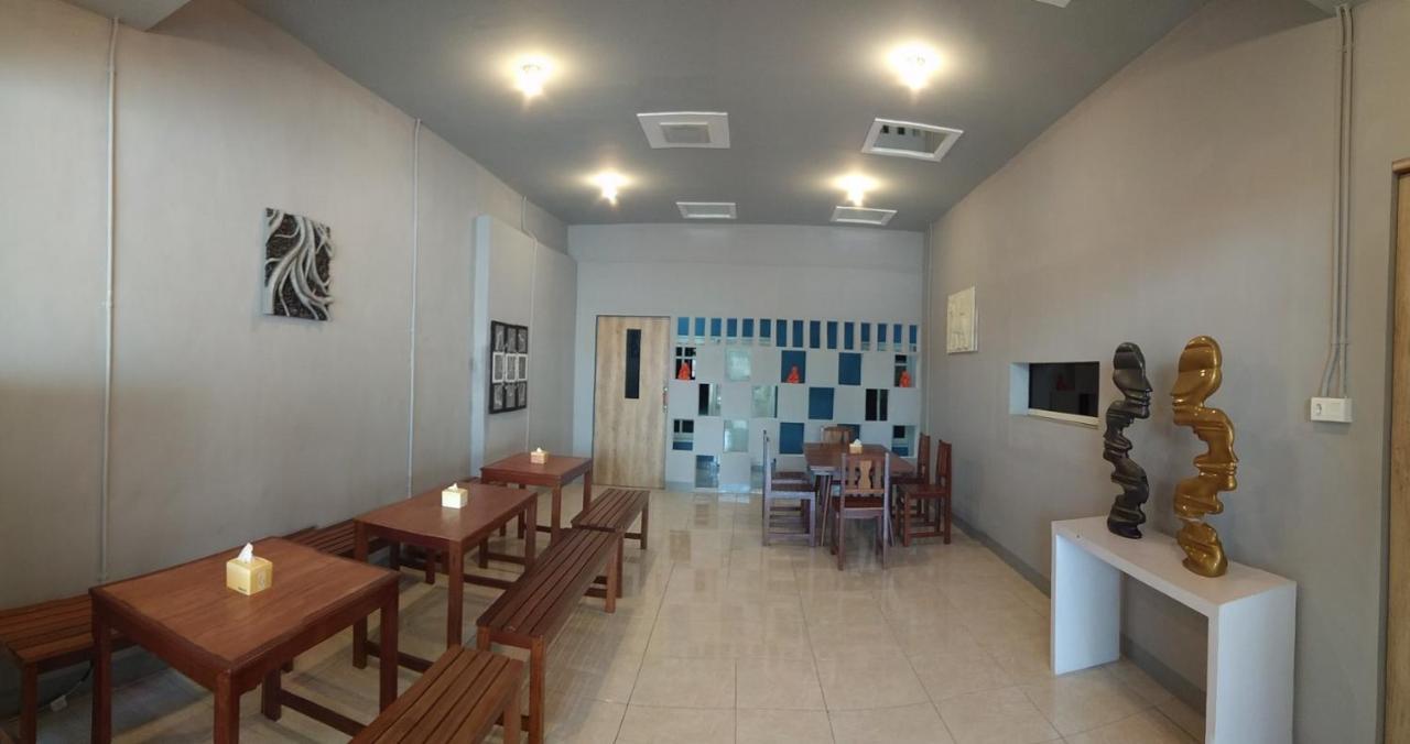 סוראבאיה Kokonut Guesthouse מראה חיצוני תמונה